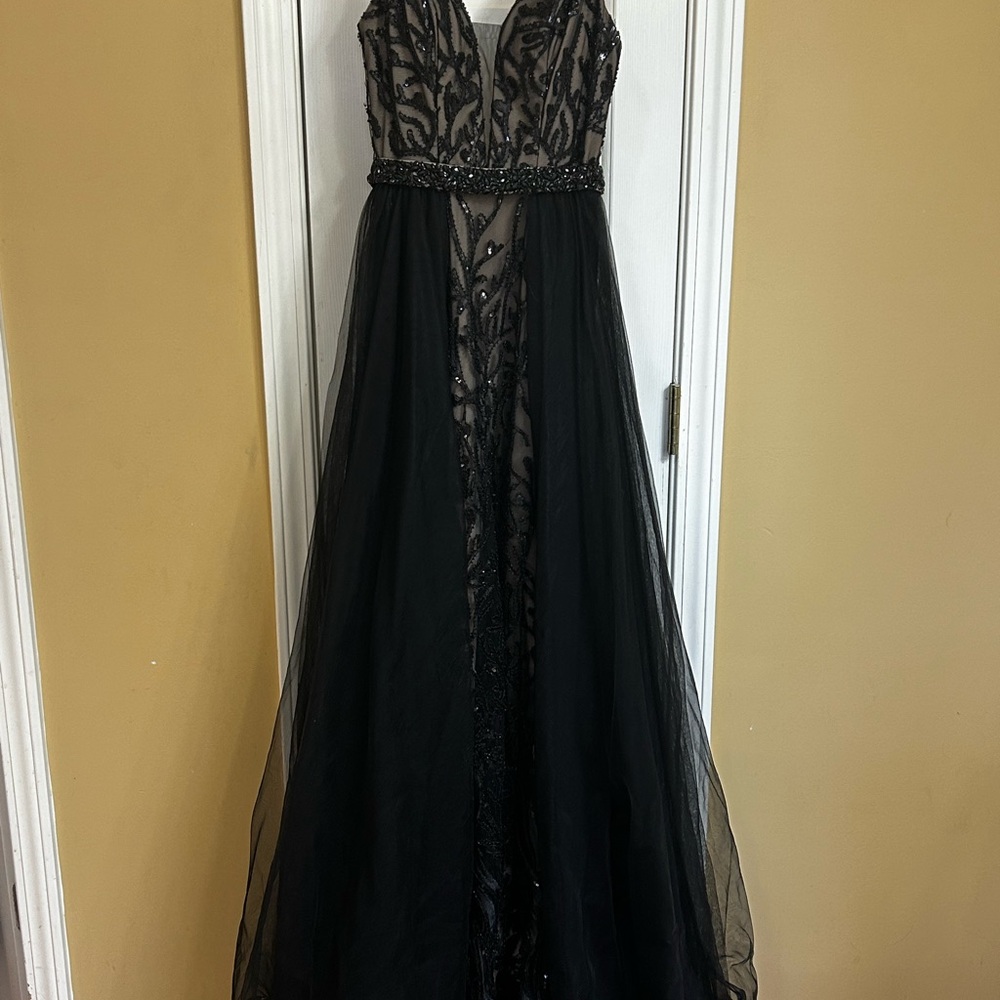 Rachel Allan size 0 overskirt Elegant Black Beaded Gown formal prom